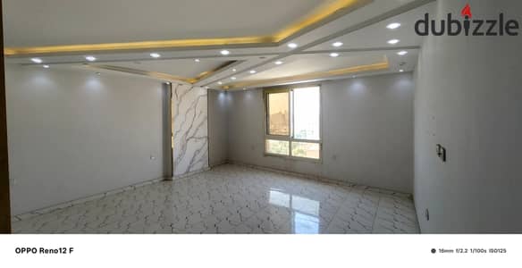 New administrative headquarters in New Maadi near Wireless Street and Nasr Street, and Palestine Street consists of three rooms and a reception, 2 bathrooms and a kitchen with 3 air conditioners, Wi-Fi, natural gas, eighth floor, 2 elevators, distinguished location
