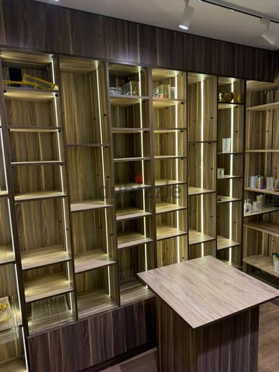 شو روم MDF فنلندي ليد | Showroom Display