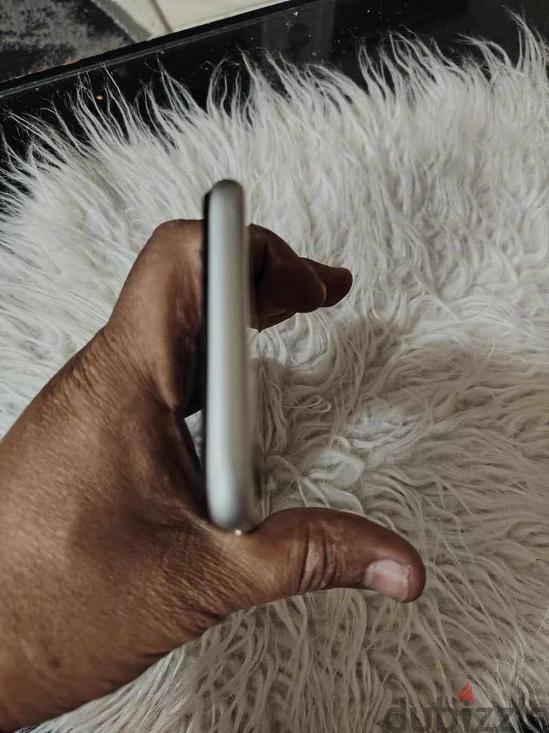 Apple - iPhone 11 4