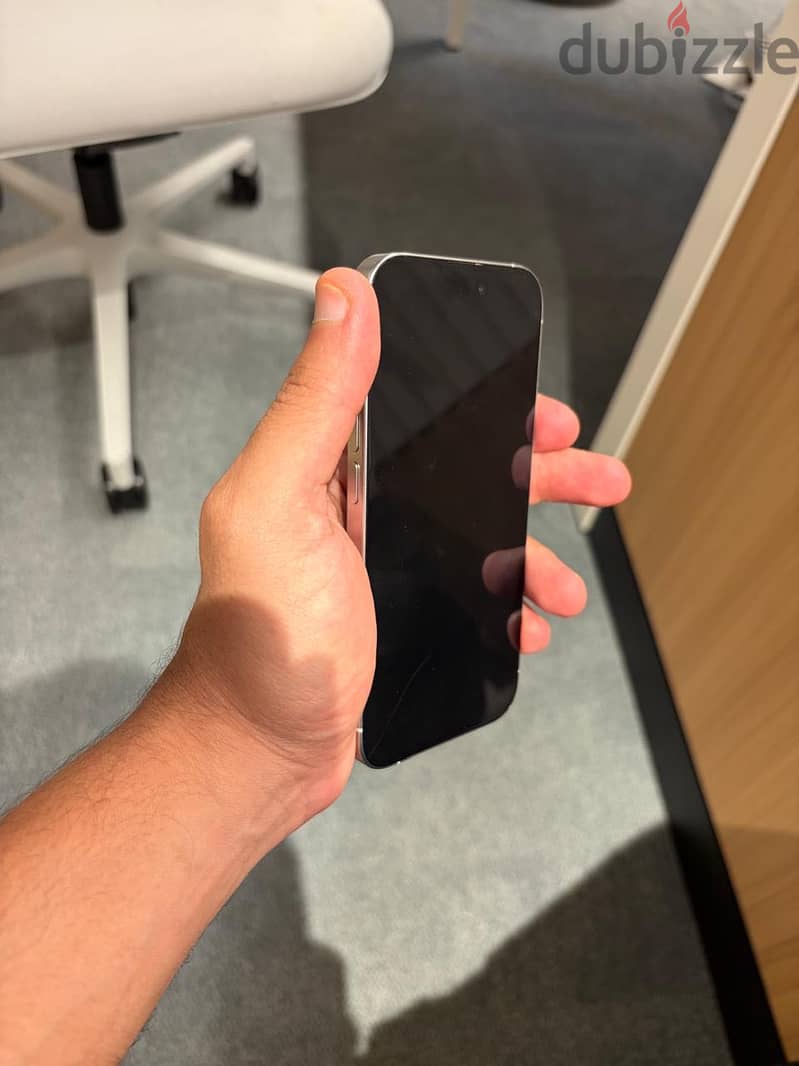 Apple - iPhone 15 Pro 2