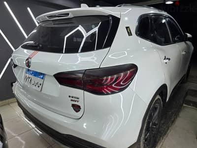 MG HS 2021