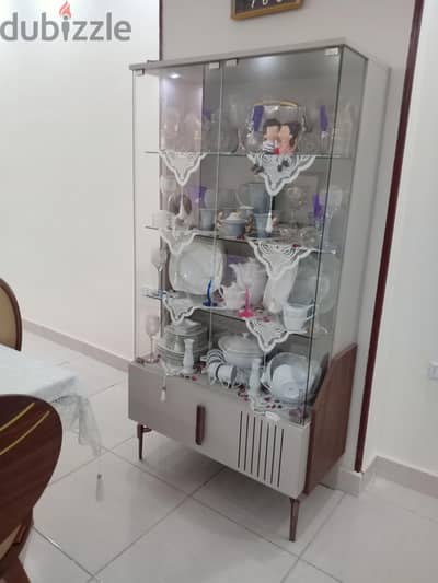 نيش صغير  من شركة قبانى للاثاث استعمال عروسة