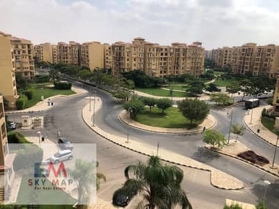 For rent in my city, an apartment of 211m in a more than distinctive location B1 G17 with an open and unobstructed view just steps from the Metro, the market, and the medical center.