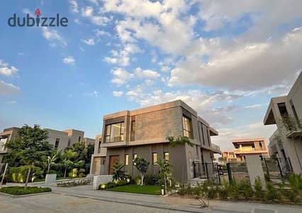 Modern and Wide Villa in Swan Lake West, next to Palm Parks and Hyde Park West
