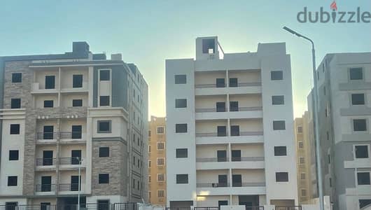 شقه للبيع في حدائق اكتوبركمبوند  المستثمرين- من المالك