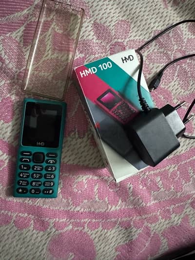 HMD 100