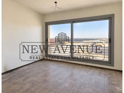 للبيع شقة استلام فوري باقساط بحري كورنر للبيع في بالم هيلز Palm Hills New Cairo