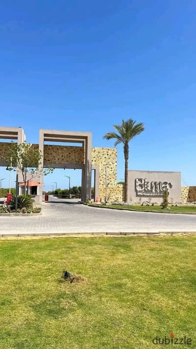 Duplex for sale in Blumar El Sokhna    Area: 175 sqm    Roof: 50 sqm    4 bedrooms    3 bathrooms    Super-lux finishing