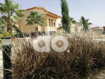 فيلا مستقلة تصميم كلاسيك نصف تشطيب بـ هايد بارك
