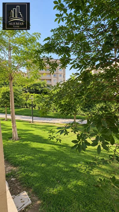 For rent legal apartment 89 sqm 2 bedrooms 2 bathrooms first floor next to the movement