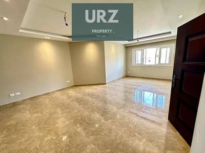 Apartment 165 m with an open view of Central Park with the lowest down payment in the market, a very distinguished location on the Suez Road