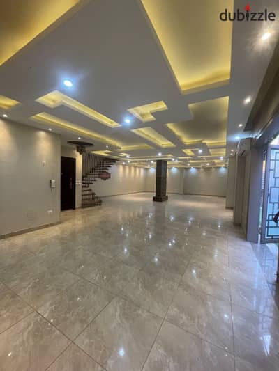  **Luxury Duplex for Rent in New Cairo – First Settlement | Al-Nakheel Compound**    Premium finishes | Includes air conditioning units, a ki