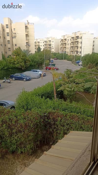 شقة مميزة للبيع في الشيخ زايد عمارات المستقبل تبع شركة درة  - دور أول – واجهة وبحري دبل فيو