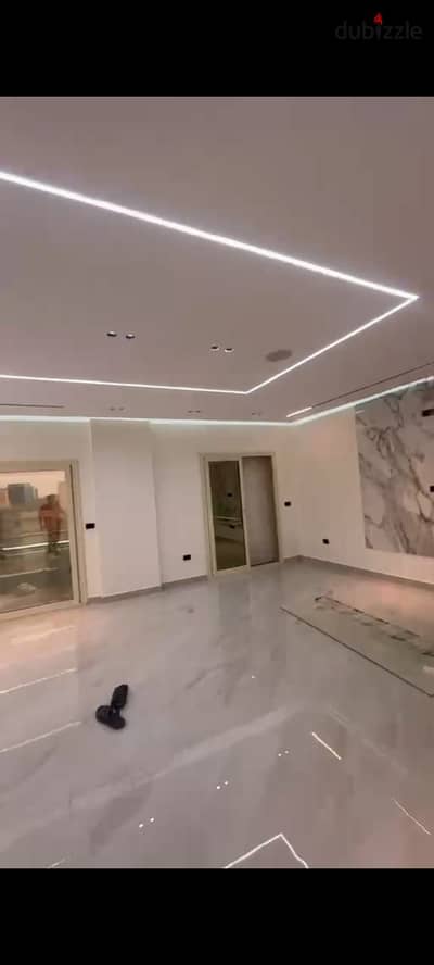 شقة 240 تشطيبات خاصه للبيع في وصال فيوز