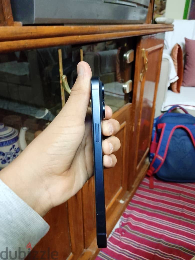 Apple - iPhone 15 Pro Max 2