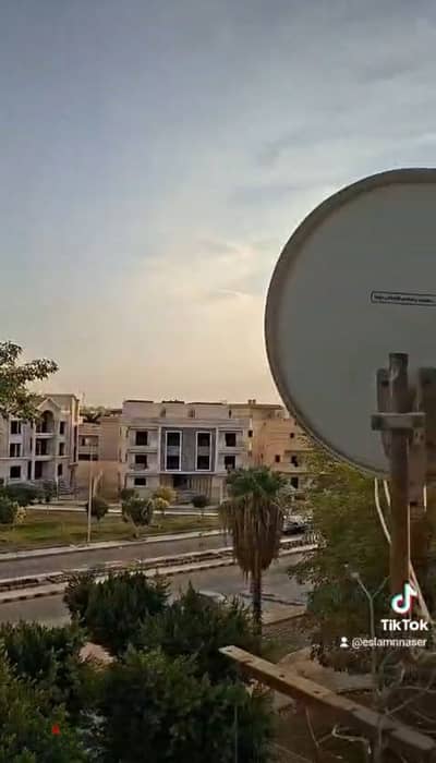 شقة للبيع – مدينة الشروق   موقع مميز بجوار الجامعة العربية والجامعة الفرنسية