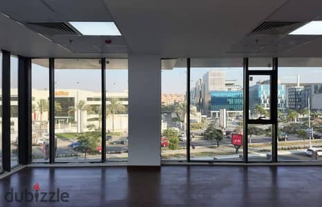 عيادة بسعر مميزة في سينترال افينيو الشيخ زايد بجوار كابيتال بيزنس بارك دقائق من جلاريا 40 و اركان بلازا