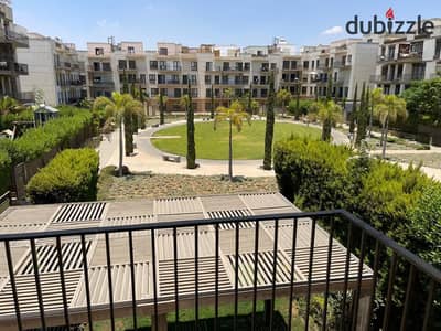 باقل اجمالي شقة متشطبة للبيع في كورت يارد – سوديك The Courtyard – SODIC  استلام فوري - موقع مميز دبل فيس اطلالة على لاندسكيب