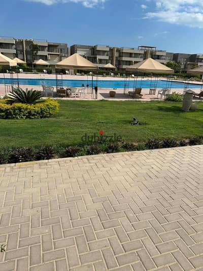 Ground-floor chalet with a garden for sale in Blumar El Sokhna.
