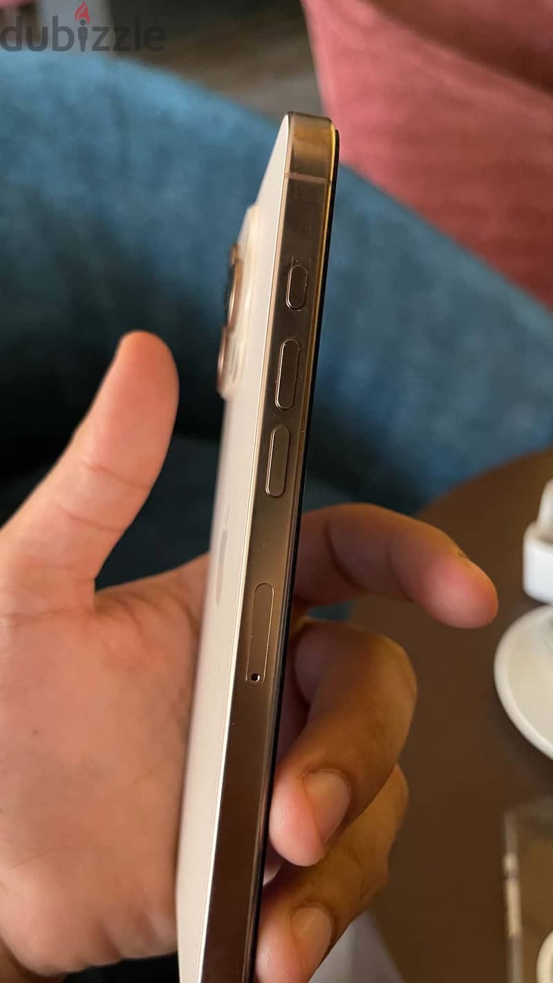 Apple - iPhone 16 Pro Max 8