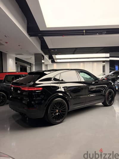 Porsche Cayenne 2021