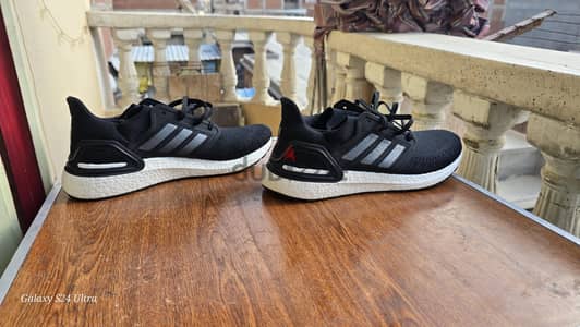حذاء Adidas ultra boost original للبيع