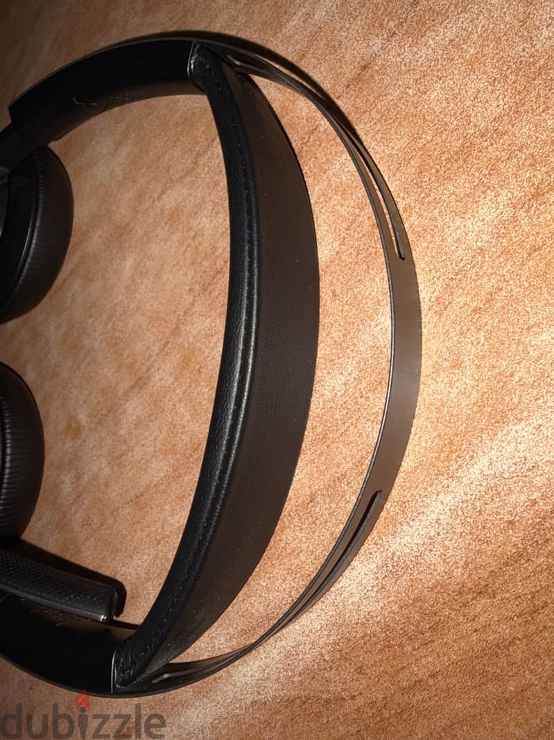 Poly Voyager Focus 2 1