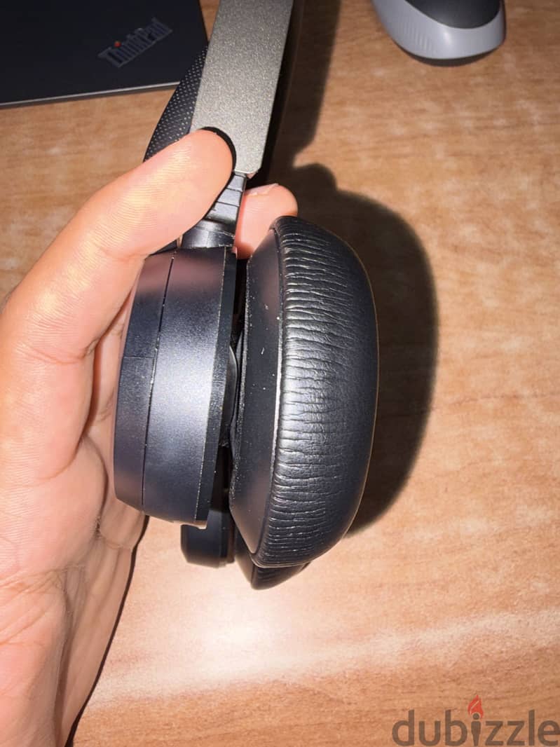Poly Voyager Focus 2 6