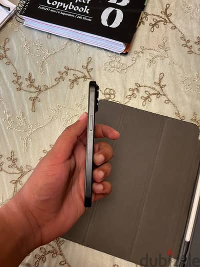 Apple - iPhone 15