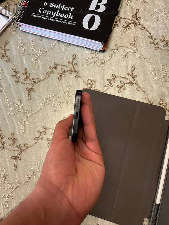 Apple - iPhone 15 1