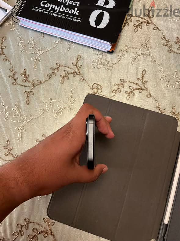 Apple - iPhone 15 5
