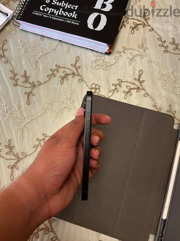 Apple - iPhone 15 6