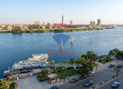 شقة فاخرة للإيجار المفروش أو بدون فرش | إطلالة مباشرة على النيل – كورنيش المعادي