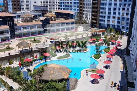 An excellent opportunity to own a chalet in Porto Marina – with views of the sea and the swimming pool.