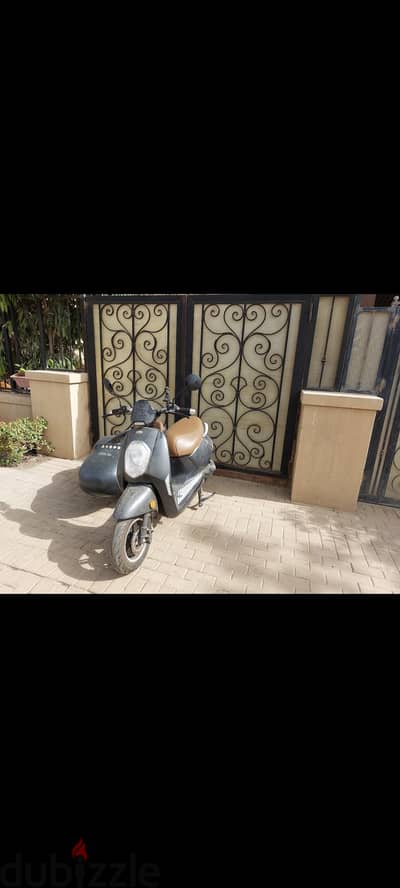 Glide G1 with Side Car, Black Color, for Sale