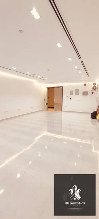 Office for rent in Hyde Park, New Cairo (at the lowest price in the market), fully finished with air conditioning and ready for immediate occupancy, o