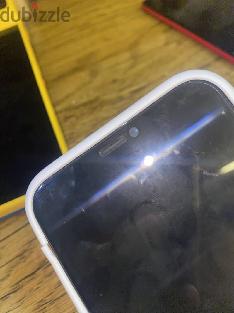 Apple - iPhone X 4