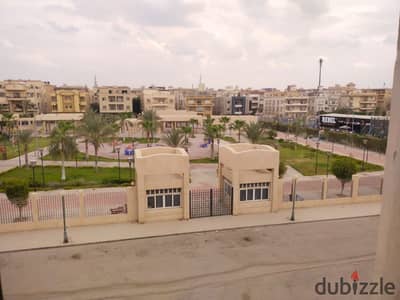 شقه للايجار بفيلات الامن العام التجمع الاول بالمطبخ خلف الميراج بالقرب من محور مصطفى كامل