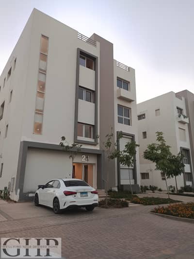 Prime location Duplex for sale in Hyde park new cairo  landscape view