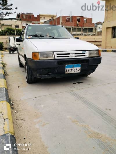 فيات أونو 2000