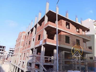 For sale structure in South Suez Bay of the Nation
