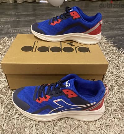 كوتشي براند diadora