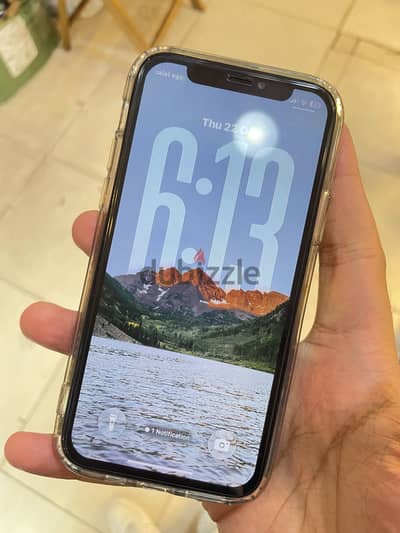Iphone 11 pro خطين