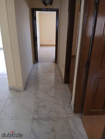 Apartment for rent in the upscale areas of the Middle Hill view is not scratched