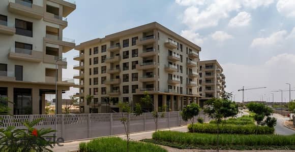 للبيع شقة متشطبة Ultra Super Lux بالتقسيط عل 10 سنين في كمبوند البروج الشروق  For sale finished apartment in Al Burouj Compound, Shorouk