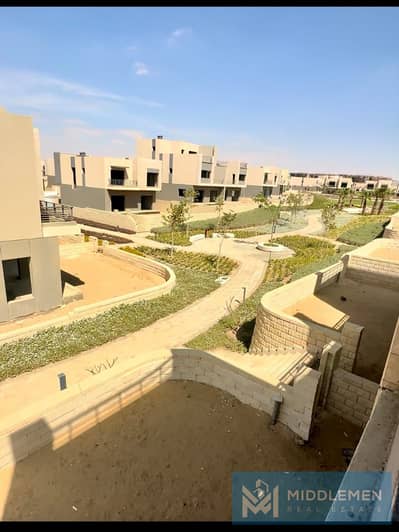 توين هاوي306 متر 5 غرف لوكيشن مميز اقل سعر ف الكمبوند جاهزه للانتقال في Haptown Mostakbal city