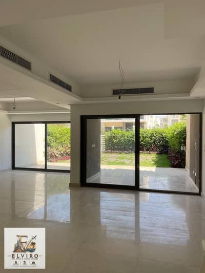 Premium Townhouse with kitchen & AC's For Rent in Fifth Square (Al Marasem) - 5th Settlement