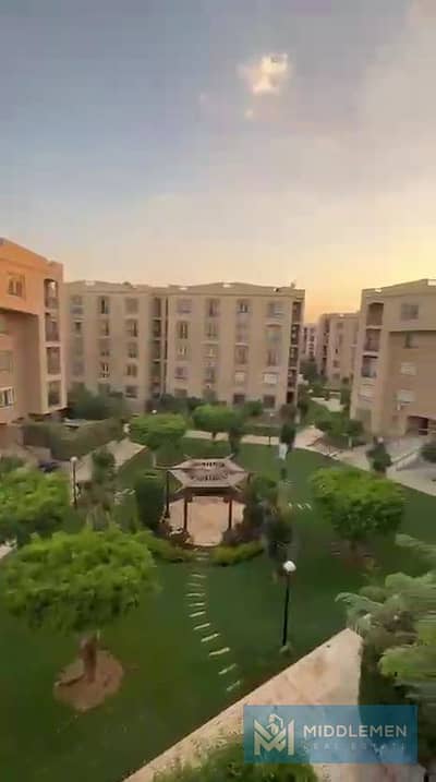 شقه 155 متر 3 غرف لوكيشن مميز جاهزه للانتقال في Al-Rehab City
