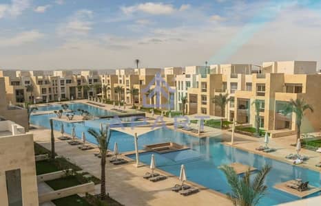طرح جديد , 0% مقدم شاليه كورنر للبيع | 2 غرفة + جاردن | بانوراميك فيو , استلام قريب - اقساط على 8 سنوات