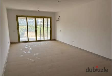 Ground-floor chalet with a garden, overlooking the swimming pool, for sale at Blumar El Sokhna